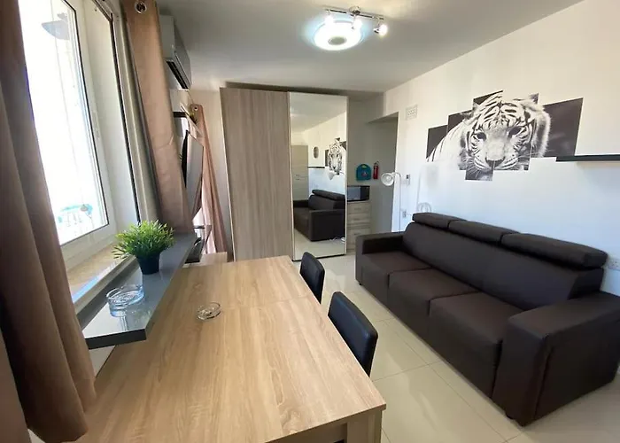 Lovely 1-Bedroom Fully Equipped Rental Unit